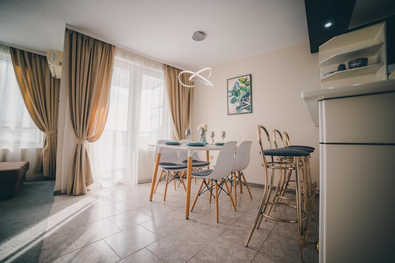 Unbeatable Location: New & Comfy Apartment Варна Екстериор снимка