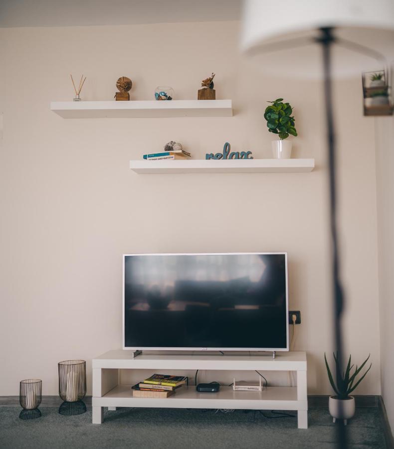 Unbeatable Location: New & Comfy Apartment Варна Екстериор снимка