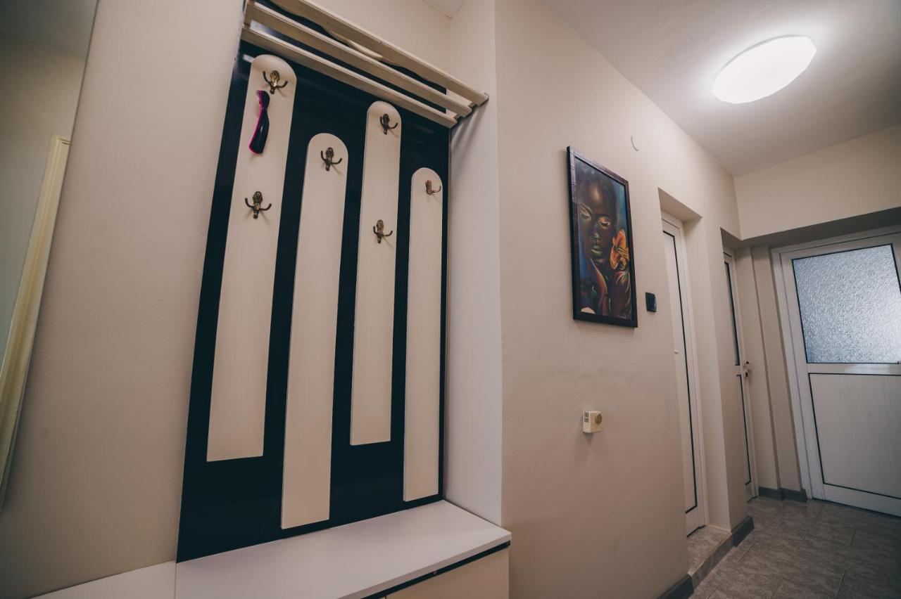 Unbeatable Location: New & Comfy Apartment Варна Екстериор снимка
